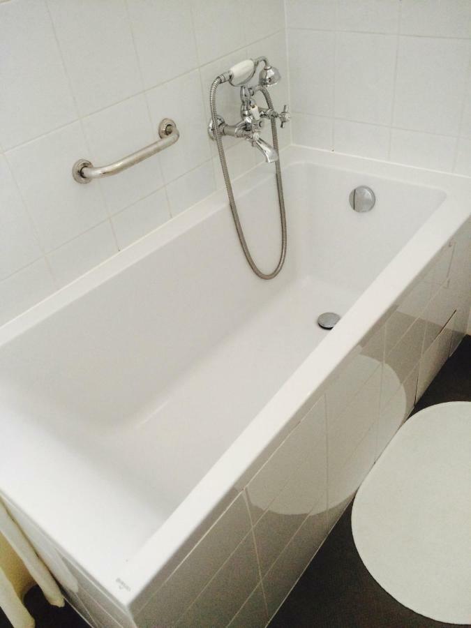 Bed & Breakfast 4th Floor 3*